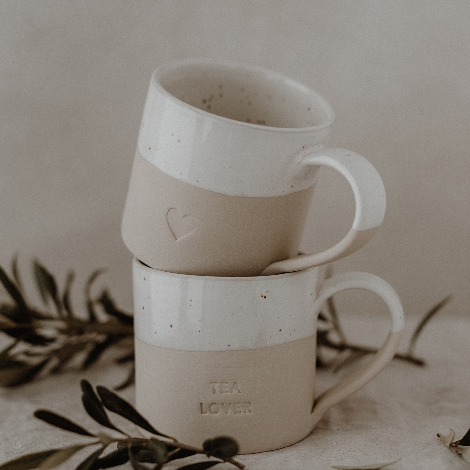 Eulenschnitt große, schöne Teetasse TEA LOVER, Steingut in beige