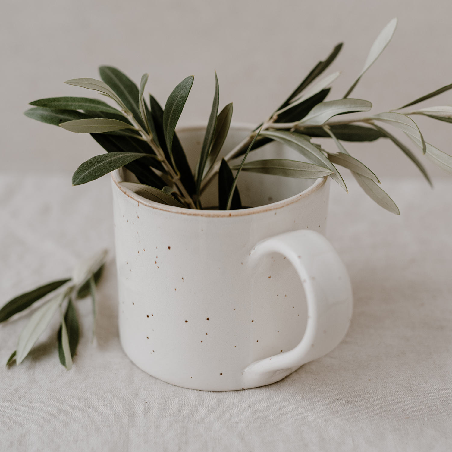 Eulenschnitt große Tasse CALMA, Steingut aus Portugal