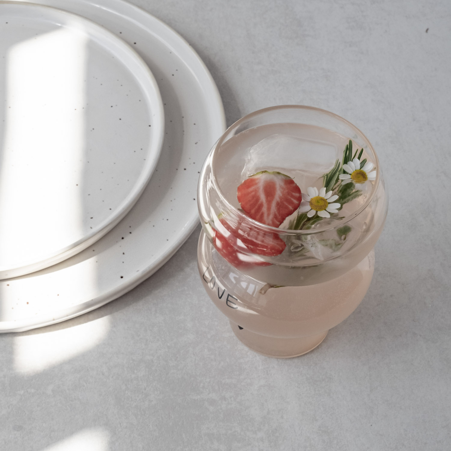 Eulenschnitt großes Bubble Glas Love für Eiskaffee, 500 ml Fassungsvermögen
