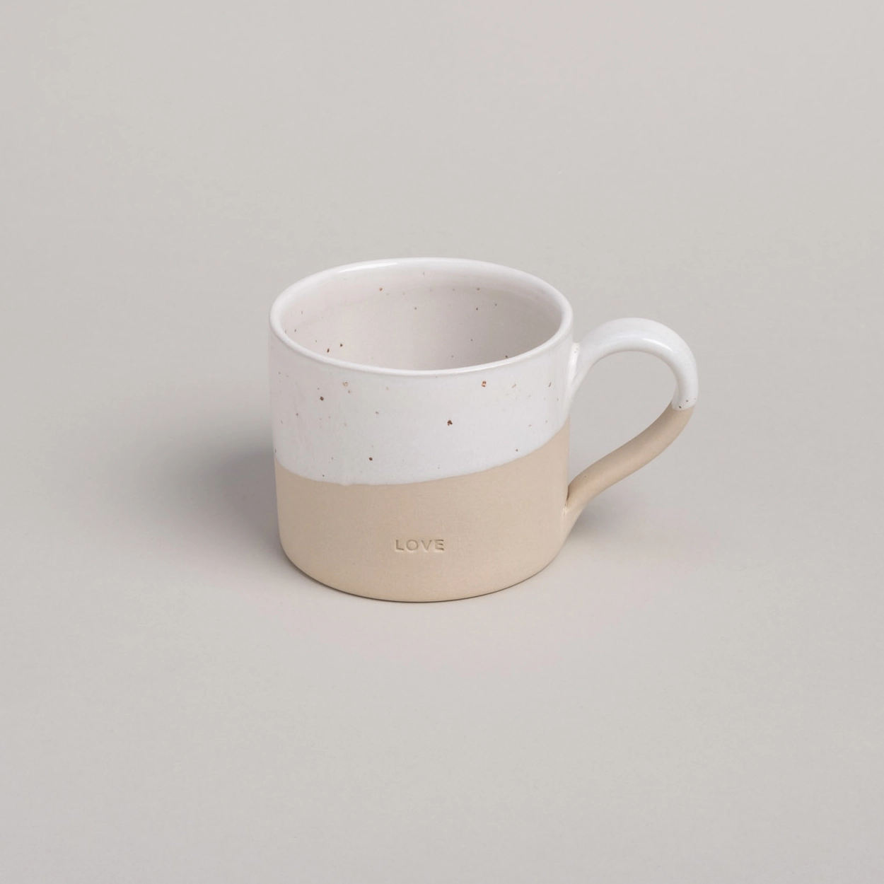 Eulenschnitt Tasse mit Aufschrift LOVE, aus Steingut, 250 ml